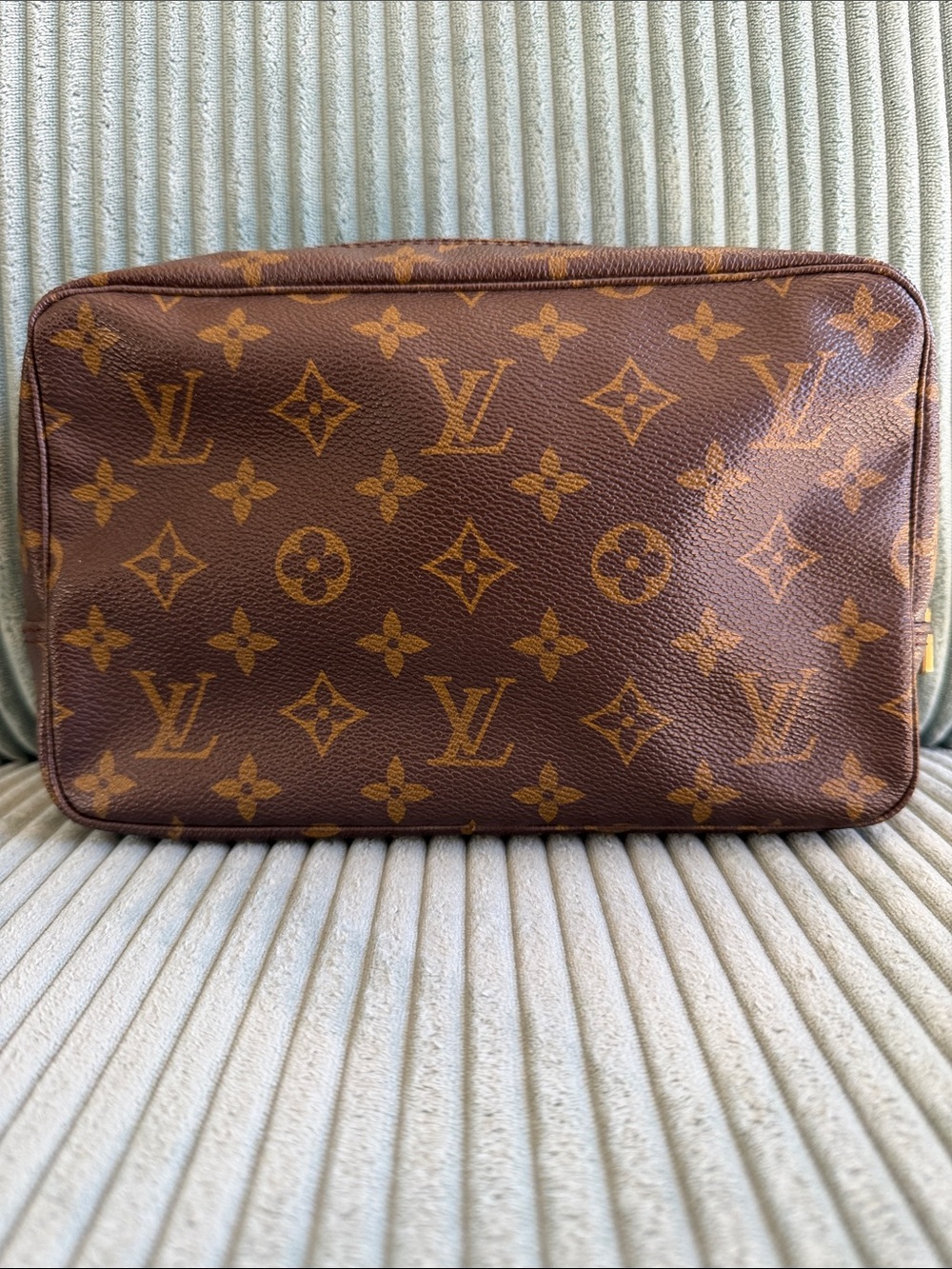 Louis Vuitton Monogram Trousse - 23
